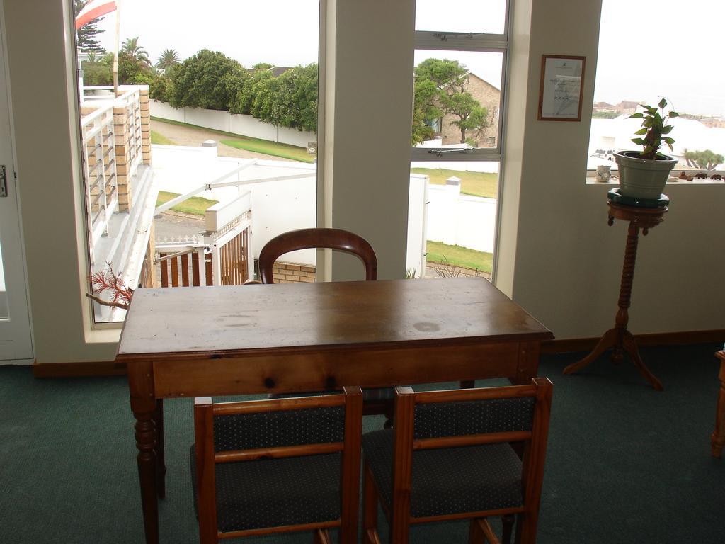 On The Bay GuesthouseKruisfontein エクステリア 写真