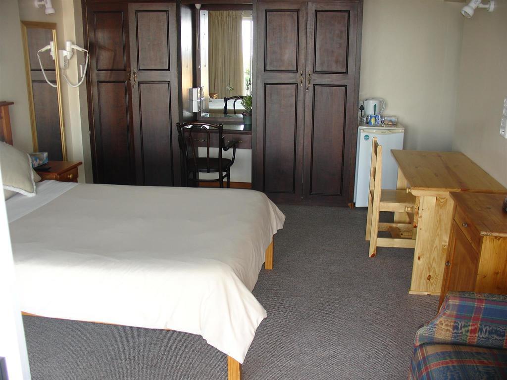 On The Bay GuesthouseKruisfontein エクステリア 写真